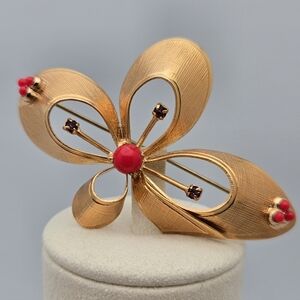 Flower Red Accents Large Gold-Tone Four Petals Brooch 60s Vintage Statement Pin
